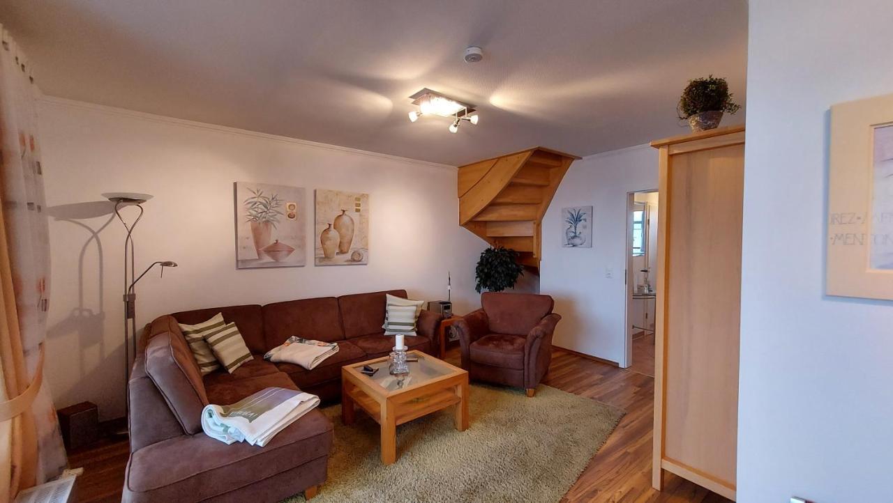 Ferienwohnung Hafenblick Wiek auf Rügen Exterior foto
