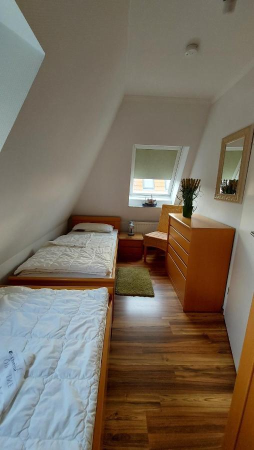 Ferienwohnung Hafenblick Wiek auf Rügen Exterior foto