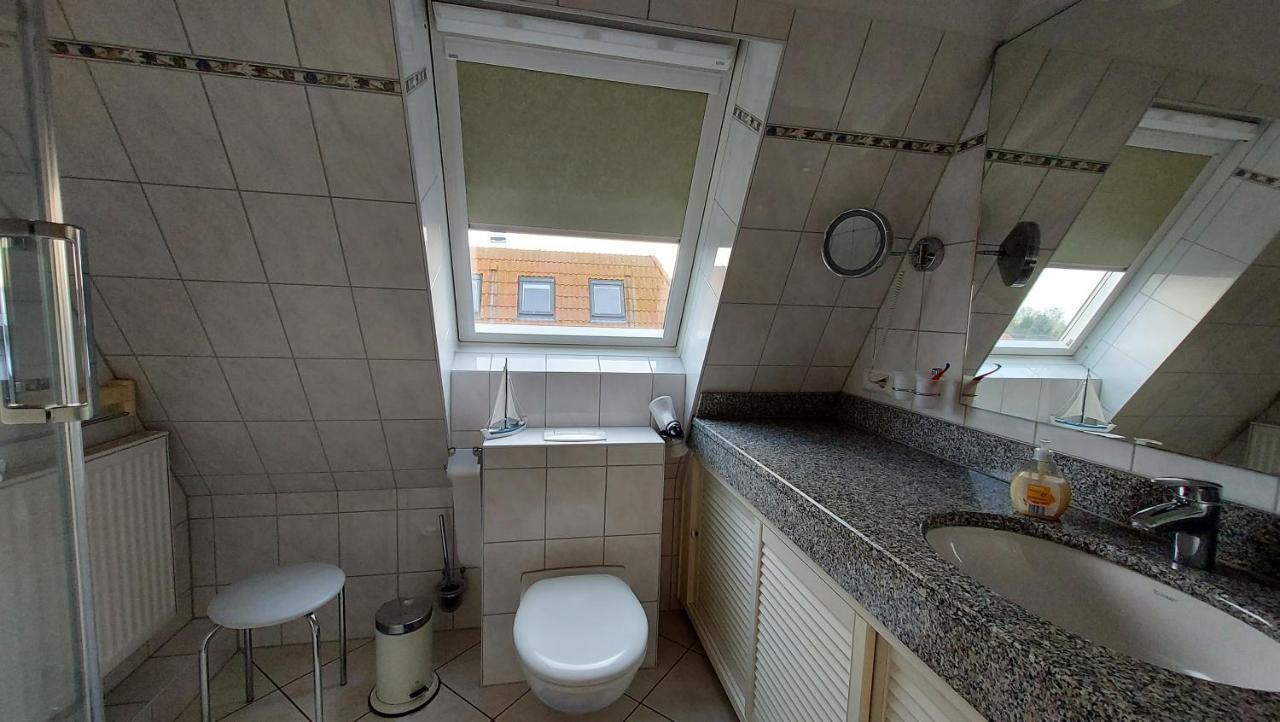 Ferienwohnung Hafenblick Wiek auf Rügen Exterior foto