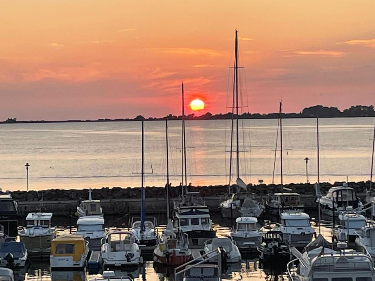 Ferienwohnung Hafenblick Wiek auf Rügen Exterior foto