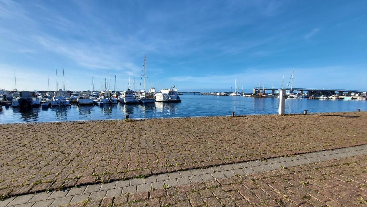 Ferienwohnung Hafenblick Wiek auf Rügen Exterior foto